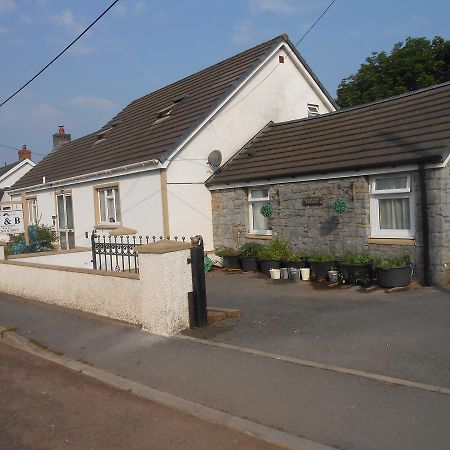 Lletygwilym, Heol Dwr Bed & Breakfast Kidwelly Ngoại thất bức ảnh
